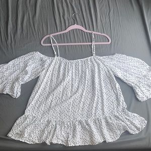 Cute Black and white Heart and star Shoulder cutout top.